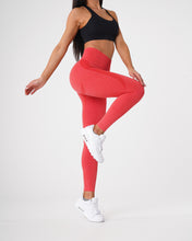 Load image into Gallery viewer, Candy Apple Contour Seamless Leggings