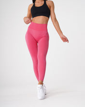 Load image into Gallery viewer, Hot Pink Curve Seamless Leggings