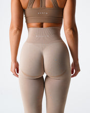 Load image into Gallery viewer, Beige Contour Seamless Leggings