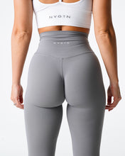 Load image into Gallery viewer, Grey Signature 2.0 Leggings