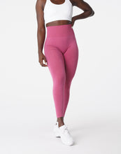 Load image into Gallery viewer, Crimson NV Seamless Leggings