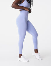 Load image into Gallery viewer, Periwinkle Curve Seamless Leggings