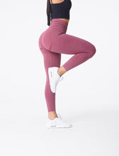 Load image into Gallery viewer, Maroon Curve Seamless Leggings