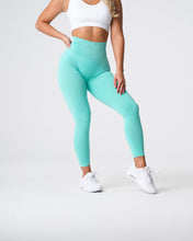 Load image into Gallery viewer, Mint Curve Seamless Leggings