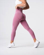 Load image into Gallery viewer, Pastel Pink Curve Seamless Leggings