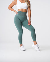 Load image into Gallery viewer, Forest Green NV Seamless Leggings