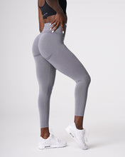 Load image into Gallery viewer, Grey Curve Seamless Leggings